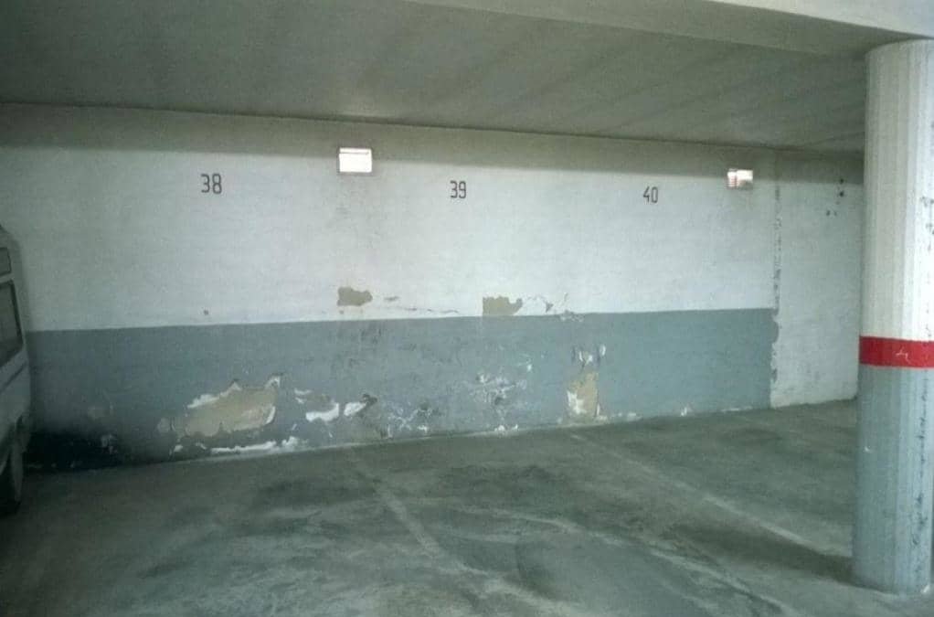 Garaje en venta en Calle Goya Novelda Alicante