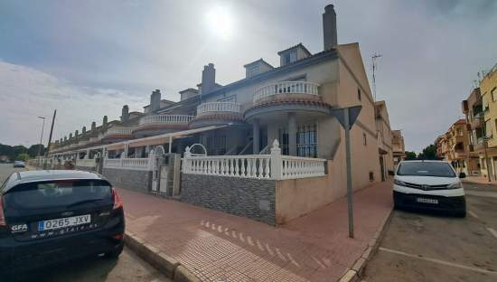 Casa Adosada en venta en Los Alcázares, Murcia