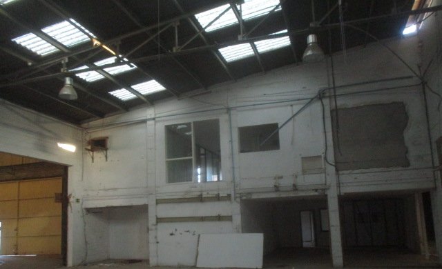 Nave industrial en venta en calle calle ribesalbes VillarrealVila-real por 765.000 con 6.116m en condiciones de restauración