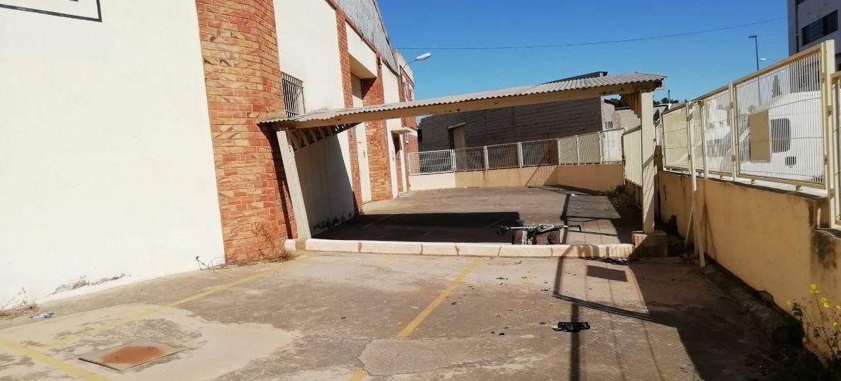 Nave industrial en venta en calle calle ribesalbes VillarrealVila-real por 765.000 con 6.116m en condiciones de restauración