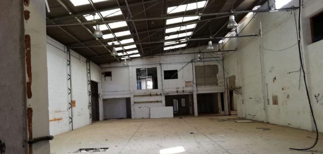 Nave industrial en venta en calle calle ribesalbes VillarrealVila-real por 765.000 con 6.116m en condiciones de restauración