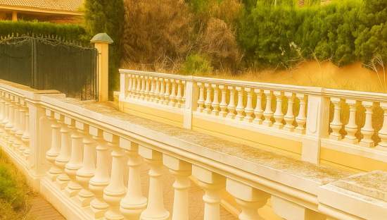 Chalet en venta en Los Monasterios, Valencia