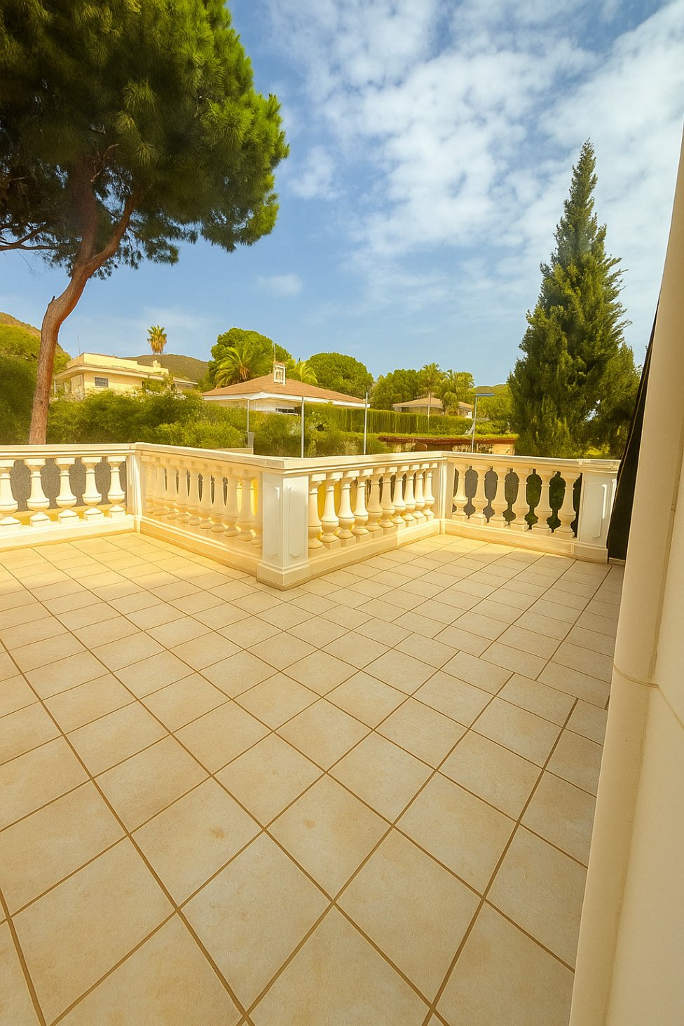 Chalet en venta en Los Monasterios, Valencia