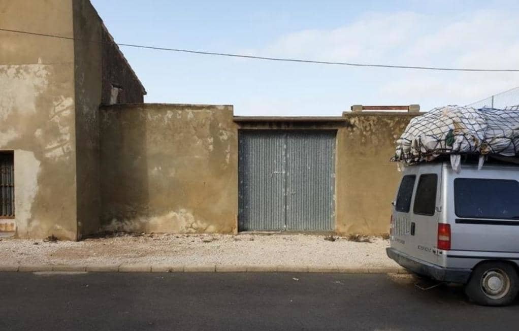 Urbano Solar en venta  en Calle Sueca Llaur Valencia