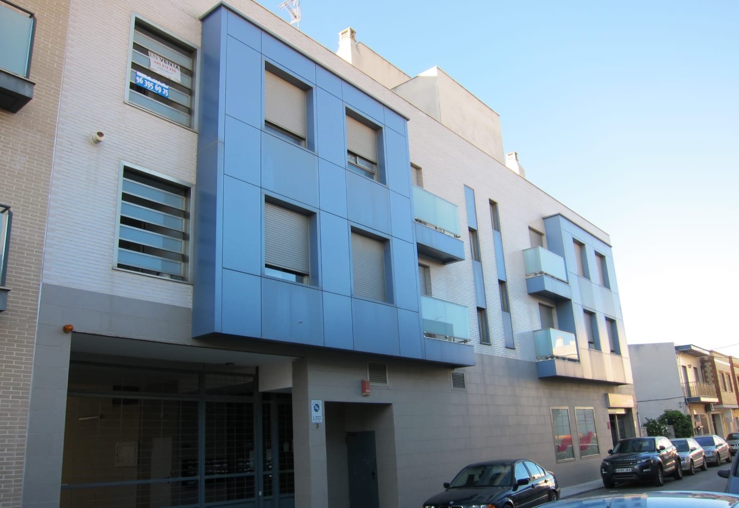 Garaje en venta  en Calle Peset Aleixandre Montserrat Valencia