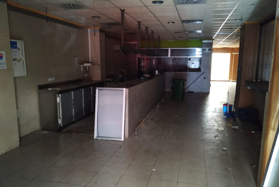 Local en venta en Sagunto, Valencia