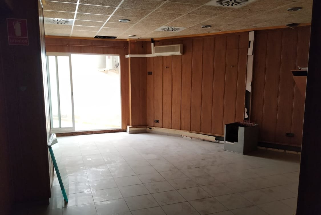 Local en venta en Sagunto, Valencia