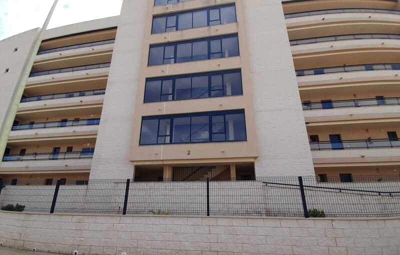 Se oferta garaje por 5.700 de 27m en planta -1 en calle cl garbi en Torreblanca