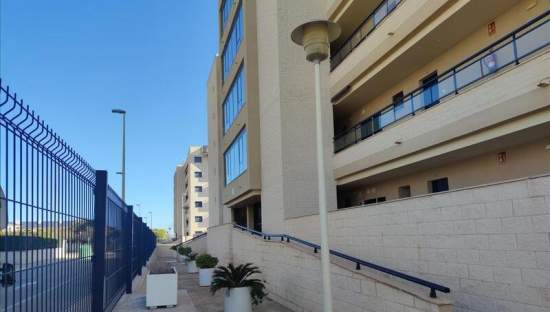 Se oferta garaje por 5.700 de 27m en planta -1 en calle cl garbi en Torreblanca