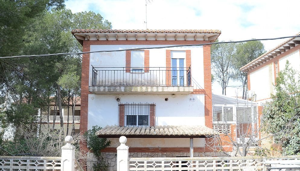 Chalet en venta en Requena