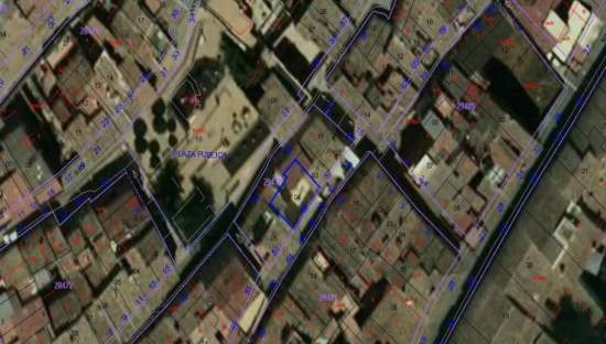 Urbano Solar en venta  en Calle  Castalla Alicante