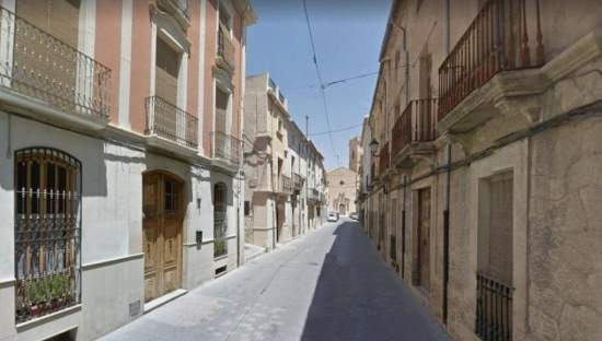 Urbano Solar en venta  en Calle  Castalla Alicante