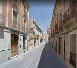 Urbano Solar en venta  en Calle  Castalla Alicante