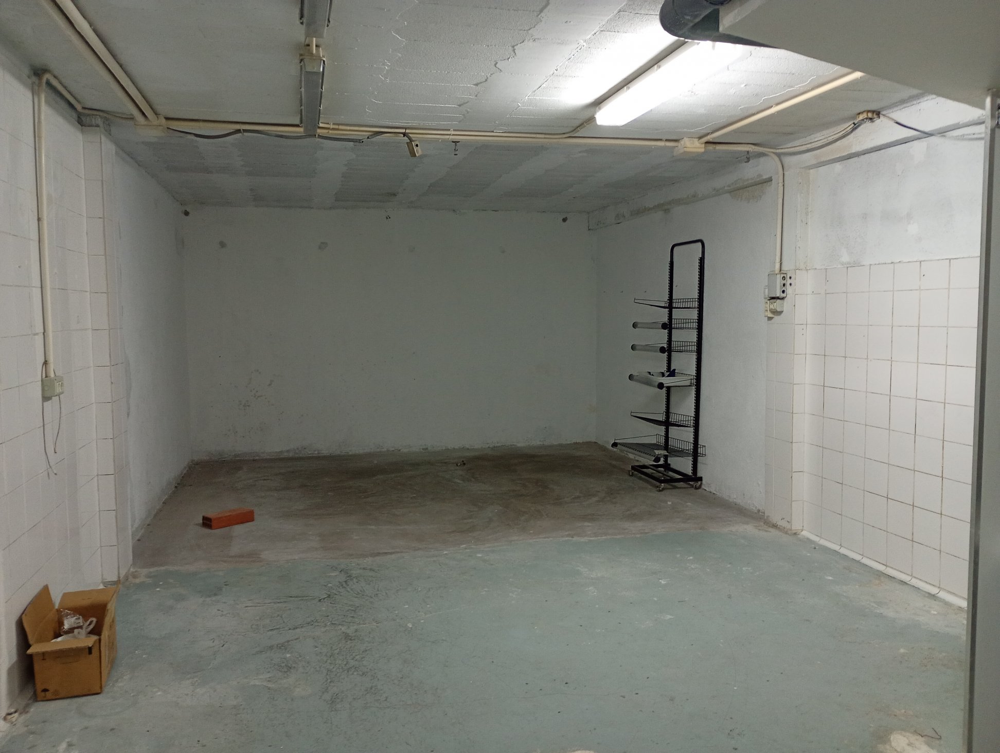 Local en venta en La Nucia, Alicante