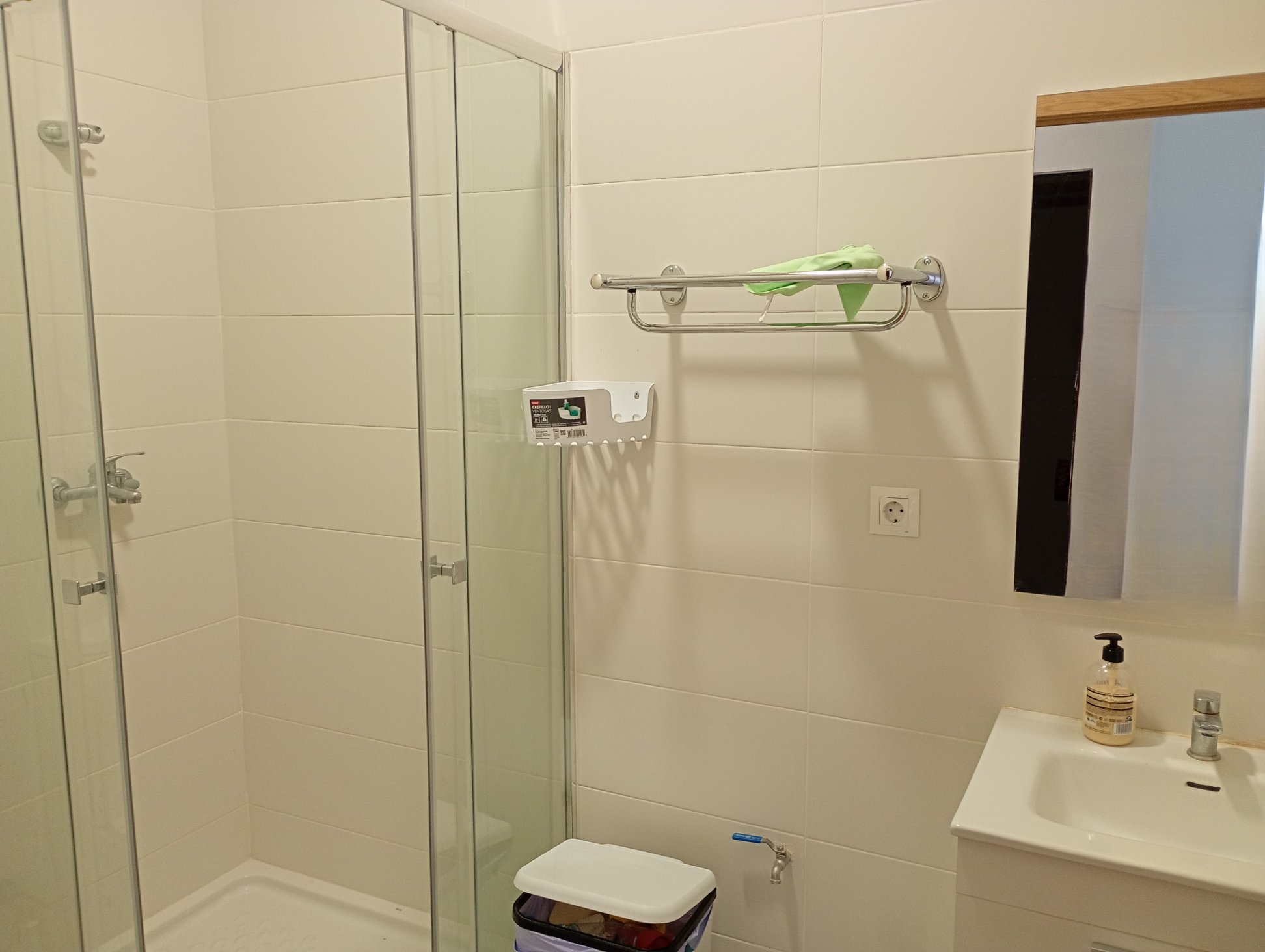 Local en venta en La Nucia, Alicante