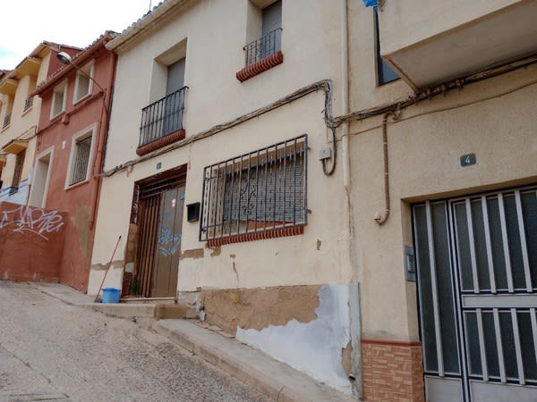 Casa en venta en Buñol, Valencia