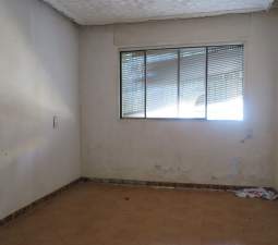 Casa en venta en Buñol, Valencia