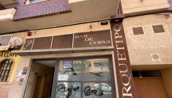 Compra local comercial en cpadre melia Vall dUixó la por 129.000 de 249m en perfectas condiciones