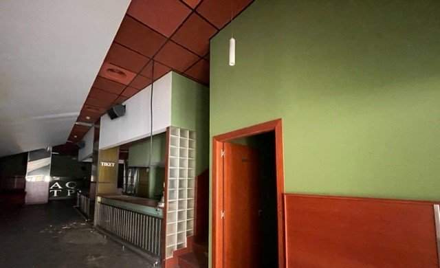 Compra local comercial en cpadre melia Vall dUixó la por 129.000 de 249m en perfectas condiciones
