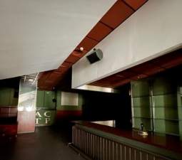 Compra local comercial en cpadre melia Vall dUixó la por 129.000 de 249m en perfectas condiciones