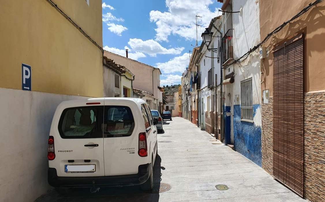 Unifamiliar Adosada en venta  en Calle Nueva Onil Alicante