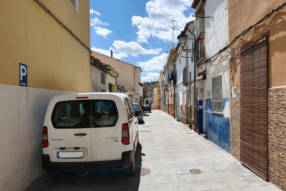 Unifamiliar Adosada en venta  en Calle Nueva Onil Alicante