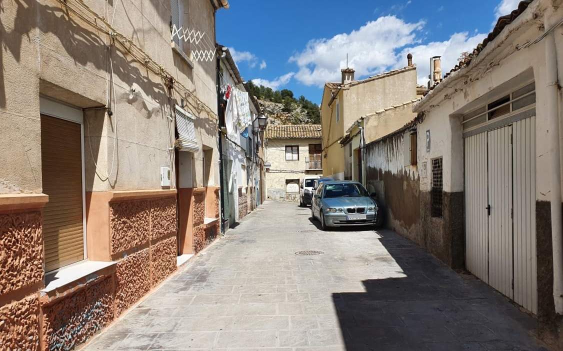 Unifamiliar Adosada en venta  en Calle Nueva Onil Alicante