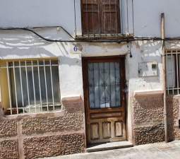 Unifamiliar Adosada en venta  en Calle Nueva Onil Alicante