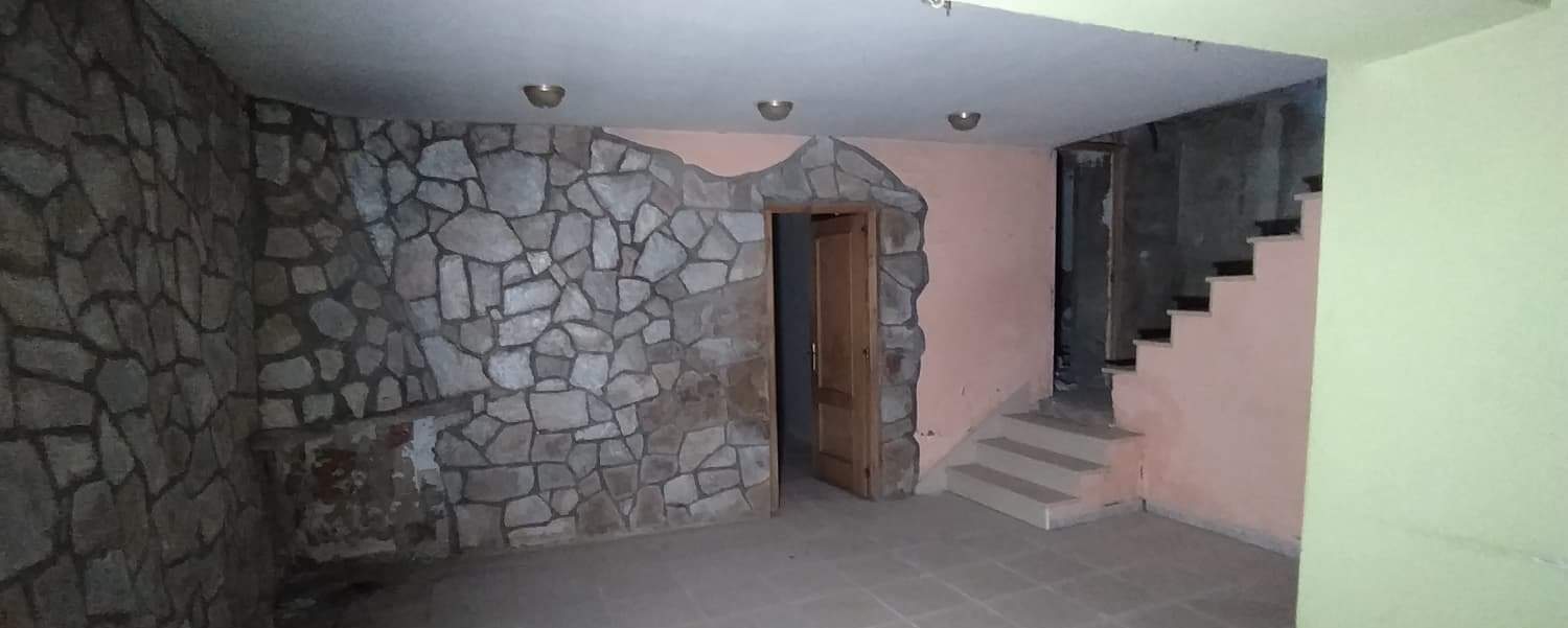 Casa de pueblo en venta en Calle Castillo, Bajo, 46821, Chella Valencia