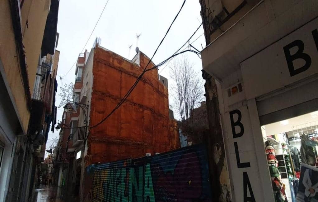 Urbano Solar en venta  en Calle San Fernando Cartagena Murcia