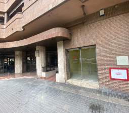Fachada oficina en Mestalla alquiler y venta
