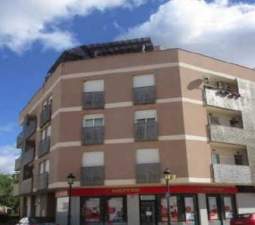 Piso a la venta por 50.000 con 90m y 2 habitaciones en calle la fuente Navarrés