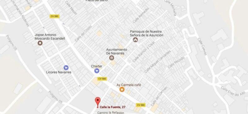 Piso a la venta por 50.000 con 90m y 2 habitaciones en calle la fuente Navarrés