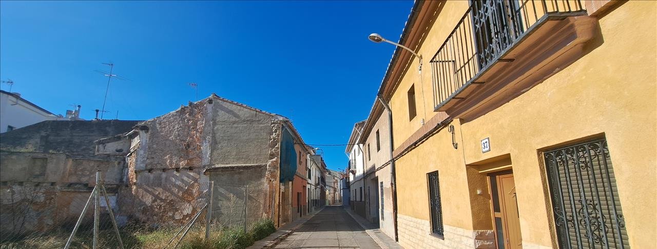 Terreno Urbano en venta en Cheste, Valencia