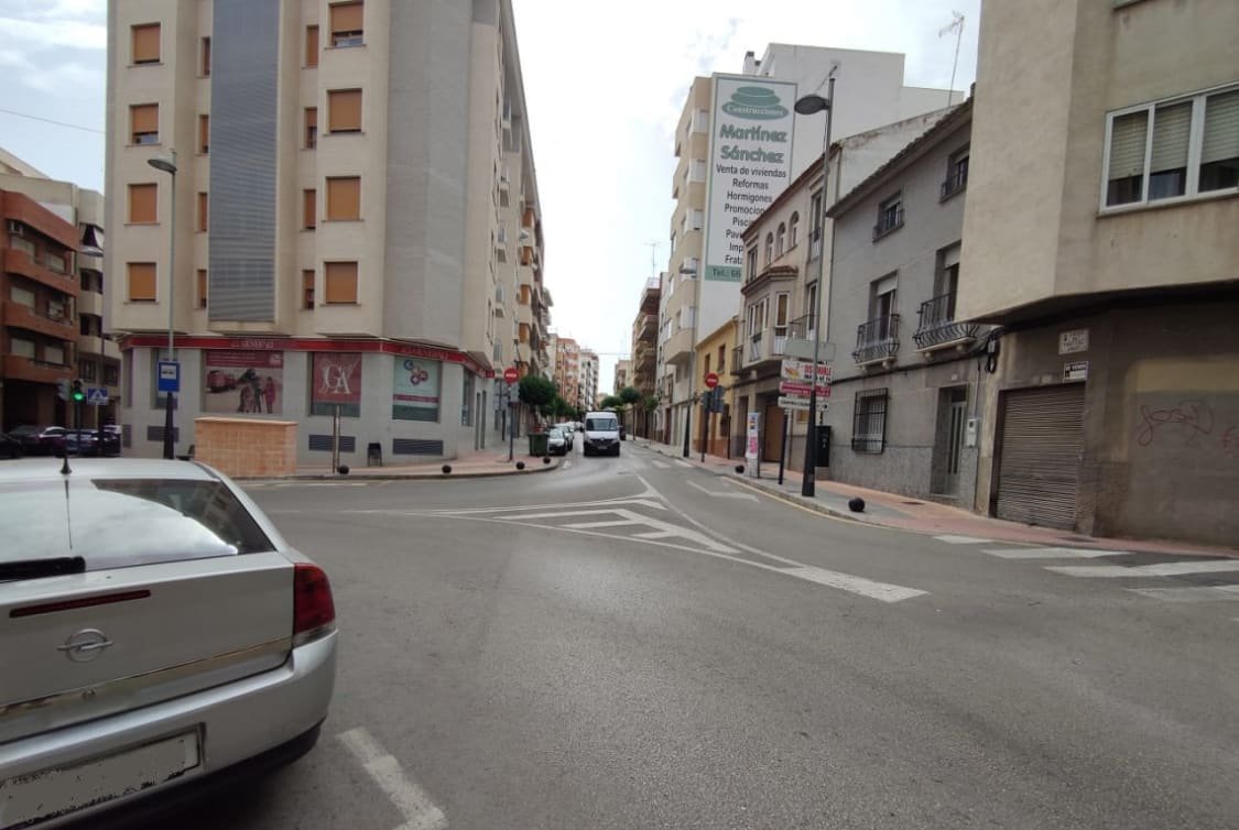 Piso en venta  en Calle Francisco Azorin Yecla Murcia