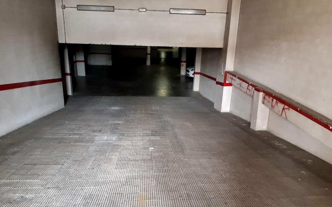 Garaje en venta en Plaza Vicent Andres Estelles Xtiva Valencia