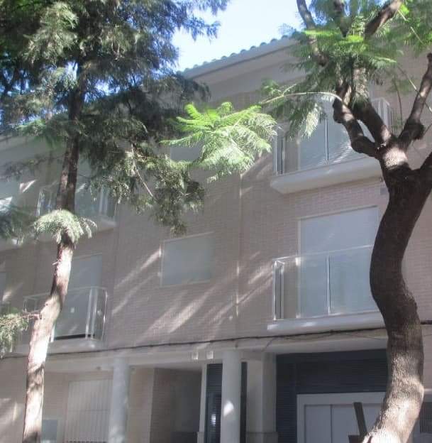 Garaje en venta  en Calle Salvador Giner Benetsser Valencia
