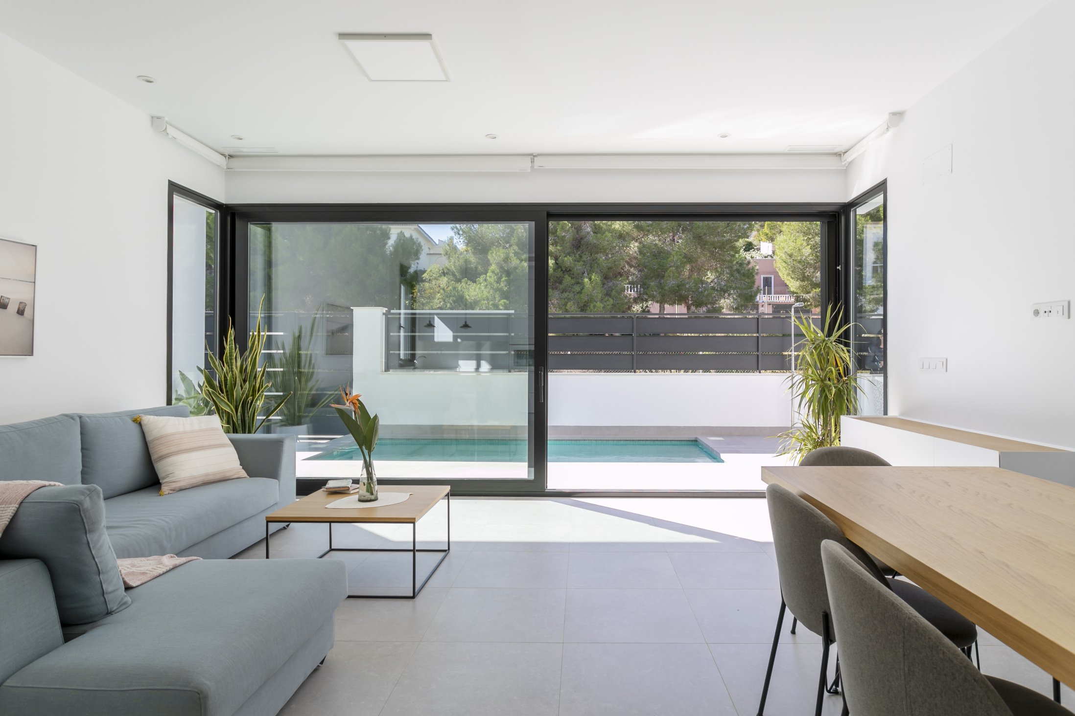 Chalet en venta en Pinar De Campoverde, Alicante
