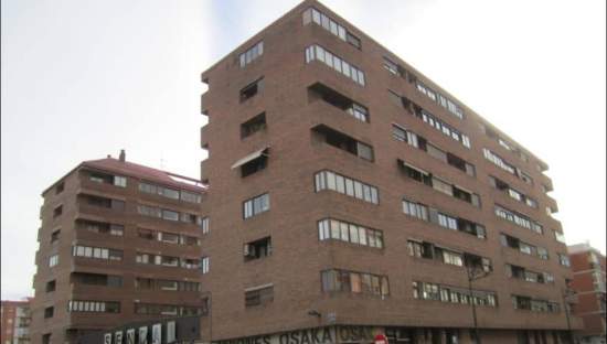 Garaje en venta  en Calle Monestir De Poblet Valencia Valencia