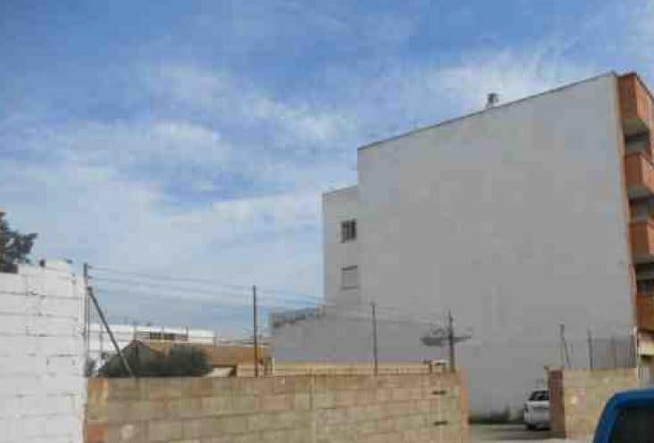 Urbano (Solar) en venta  en Calle La Llosa C/v San Carlos 31 C/v Ramón Y Cajal, Nules, Castellón