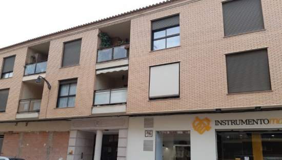 Piso y garaje en Guadassuar Valencia