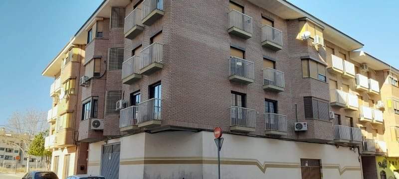 Piso en venta  en Calle Hernan CortS Yecla Murcia