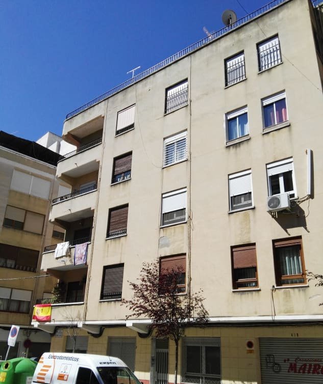 Piso en venta  en Calle Escultor Navarro Santafe Villena Alicante