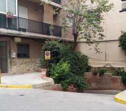 Garaje en venta en Calle Capitan Uribarry Burjassot Valencia