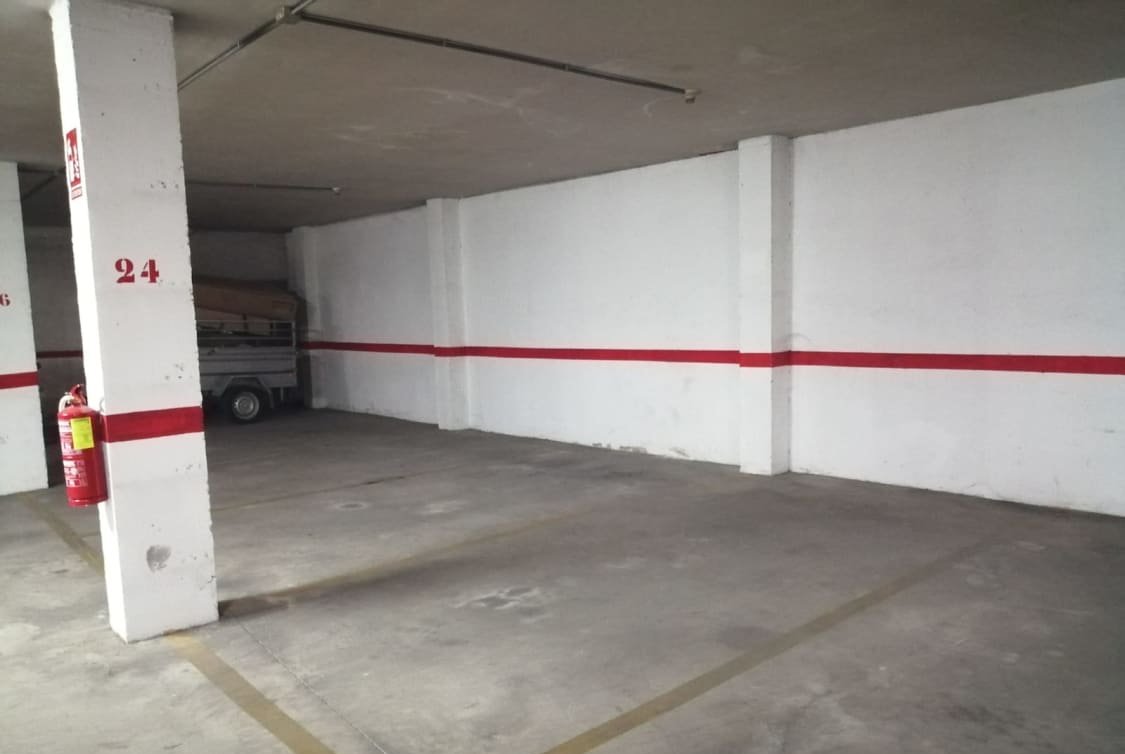 Garaje en venta en Calle Francisco Salzillo Lorca Murcia