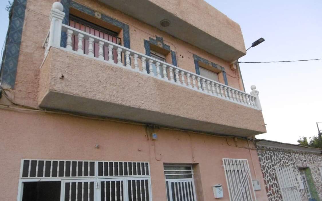 Chalet Adosado en venta en Calle Buenos Aires Alcantarilla Murcia