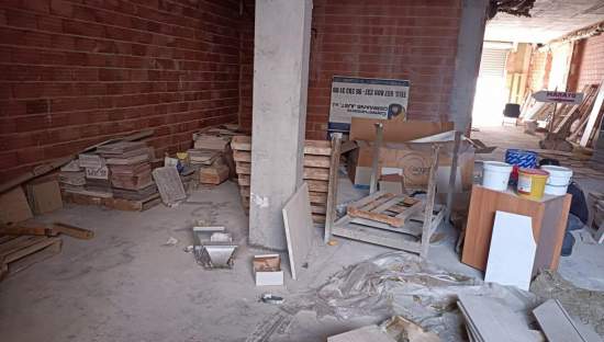 Local en alquiler y venta en Fuente Encarroz, Valencia