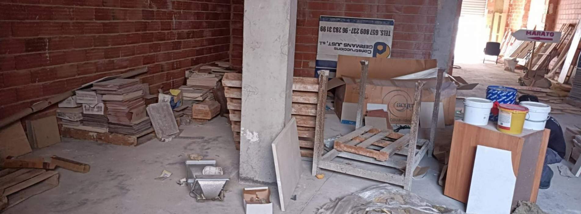 Local en alquiler y venta en Fuente Encarroz, Valencia