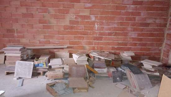 Local en alquiler y venta en Fuente Encarroz, Valencia