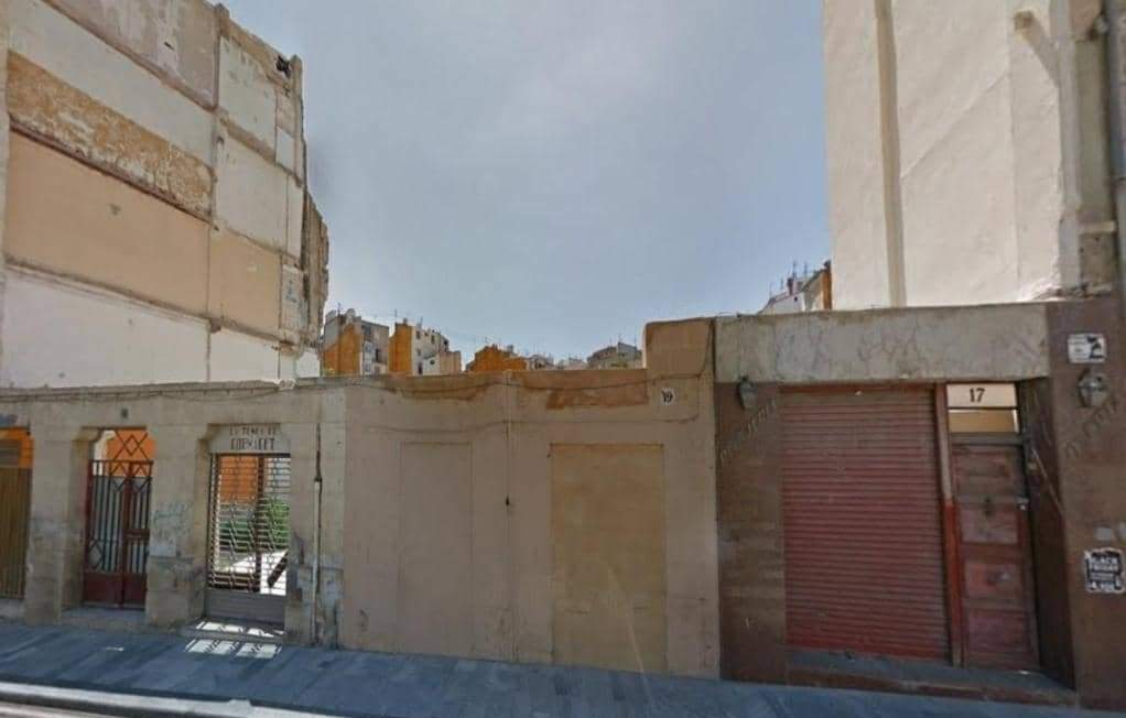 Urbano Solar en venta  en Calle Cami El Alcoy Alicante